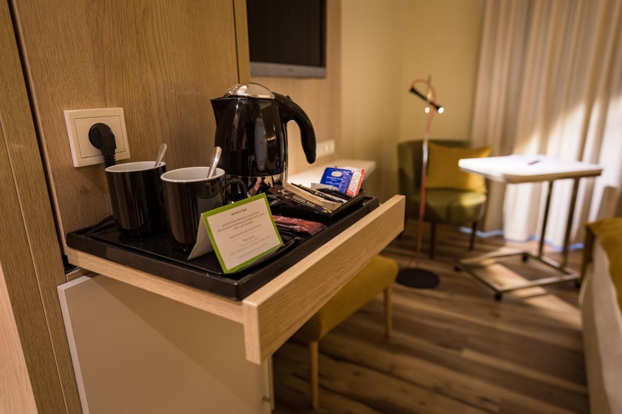 First Inn Hotel اتسوكو المظهر الخارجي الصورة