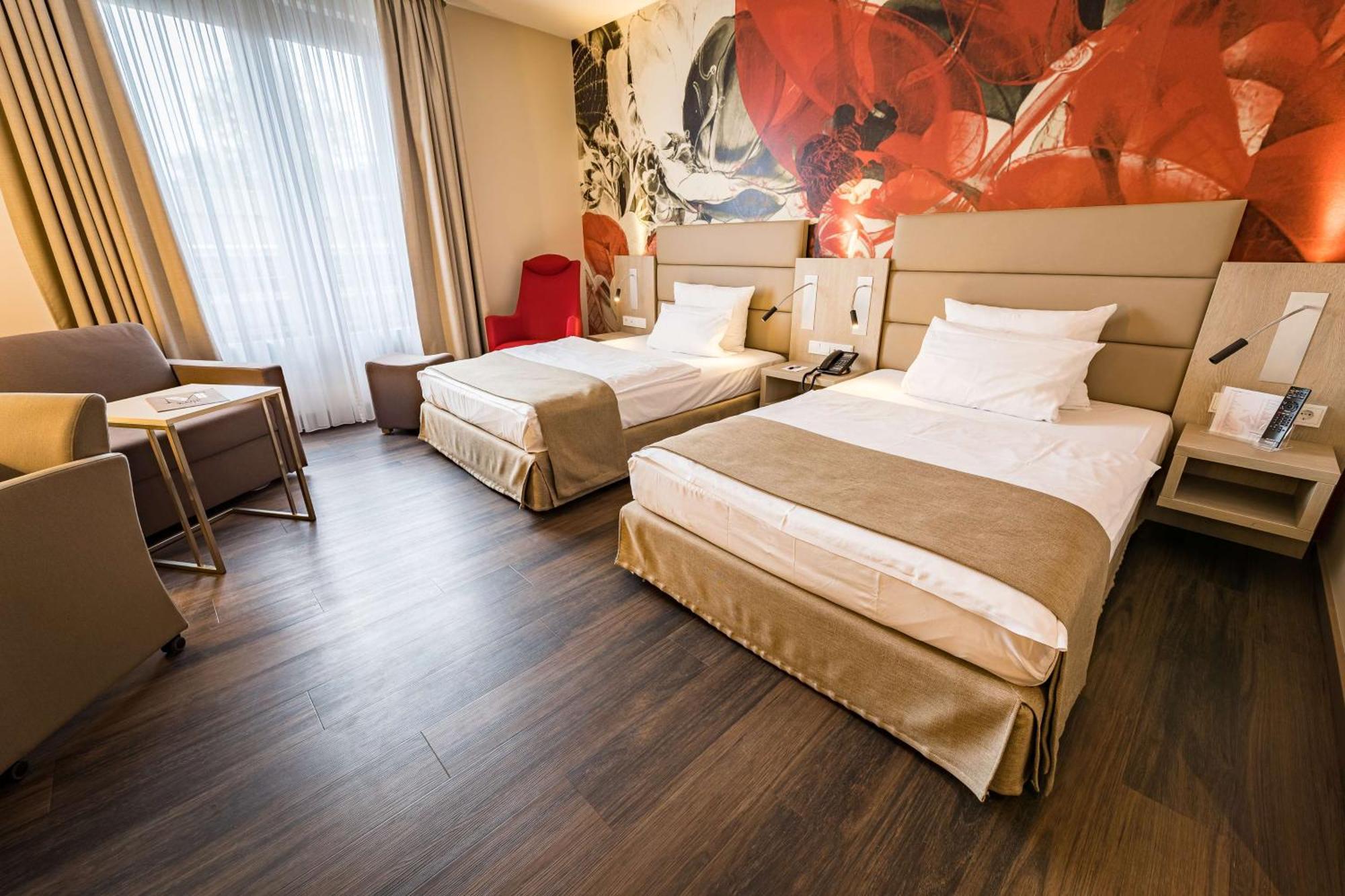 First Inn Hotel اتسوكو المظهر الخارجي الصورة